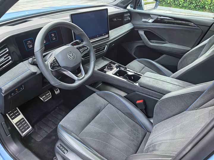 Фото 9 - Volkswagen Tiguan L Pro