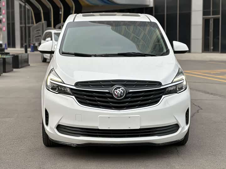 Фото 2 - Buick GL8 ES