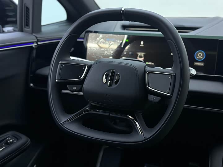 Фото 26 - HiPhi X