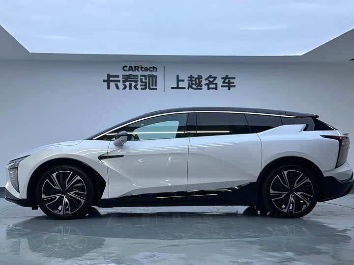 Фото 5 - HiPhi X