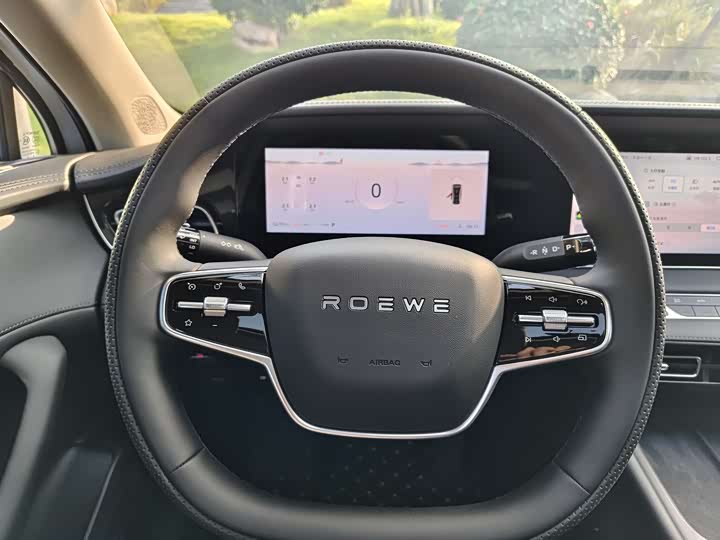 Фото 13 - Roewe D7