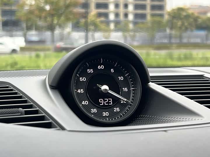 Фото 18 - Porsche Panamera