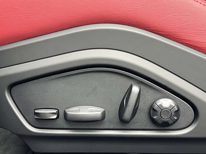 Фото 23 - Porsche Panamera