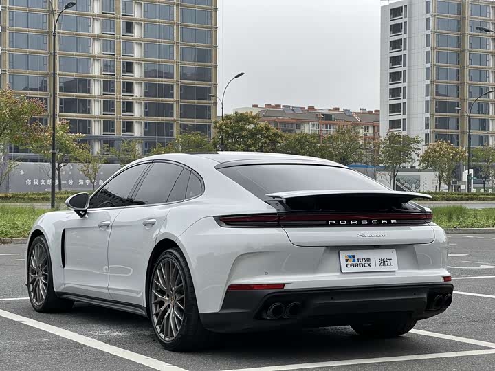 Фото 6 - Porsche Panamera