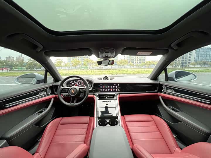 Фото 7 - Porsche Panamera