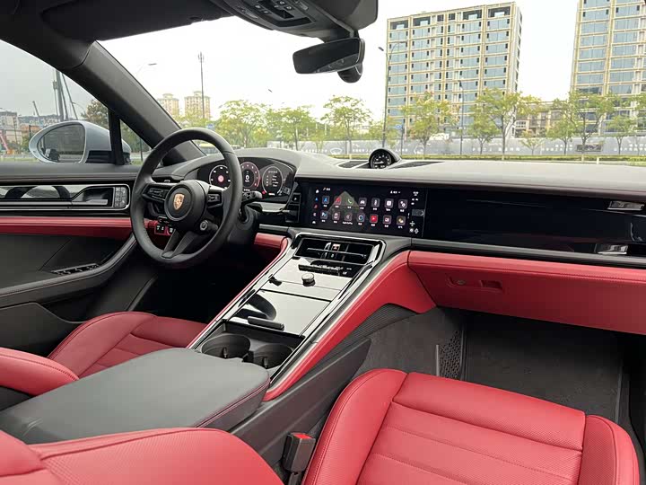 Фото 9 - Porsche Panamera