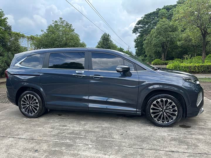 Фото 10 - Hyundai Custo