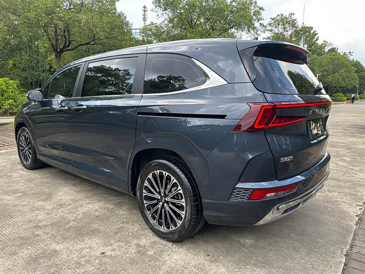 Фото 17 - Hyundai Custo