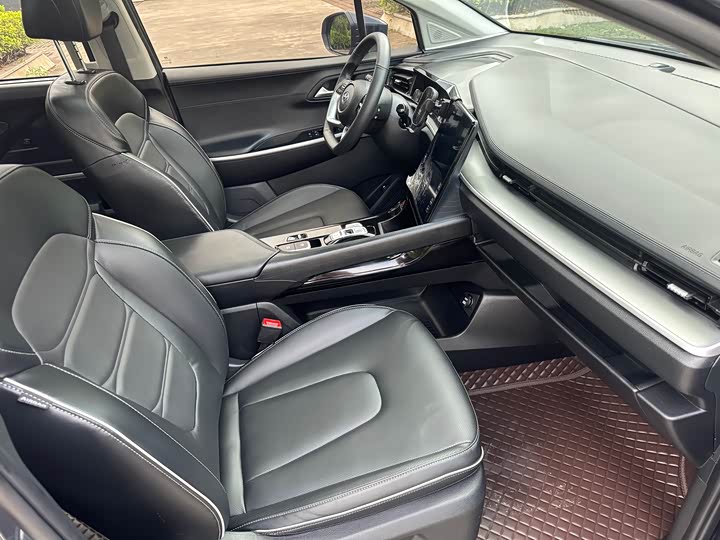 Фото 24 - Hyundai Custo