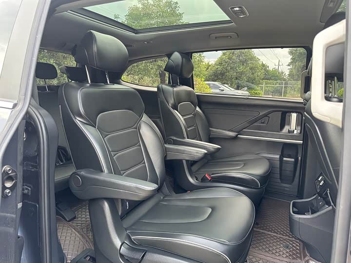 Фото 26 - Hyundai Custo