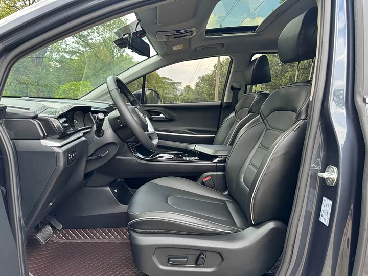 Фото 28 - Hyundai Custo