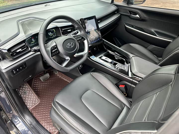 Фото 30 - Hyundai Custo