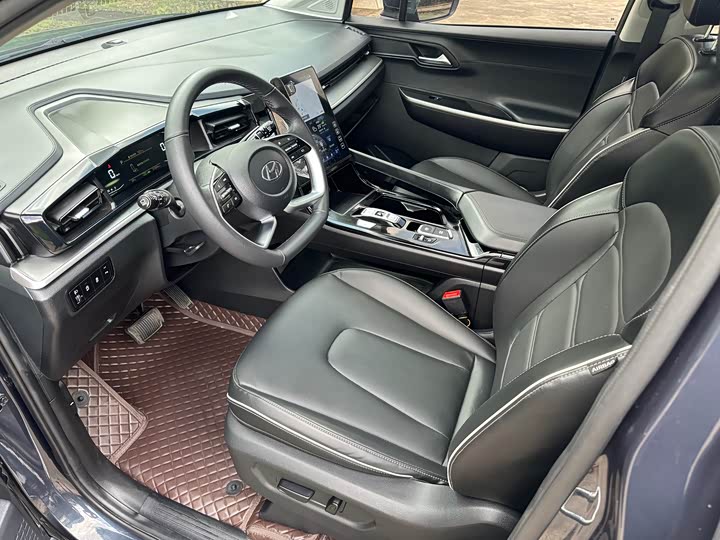 Фото 32 - Hyundai Custo