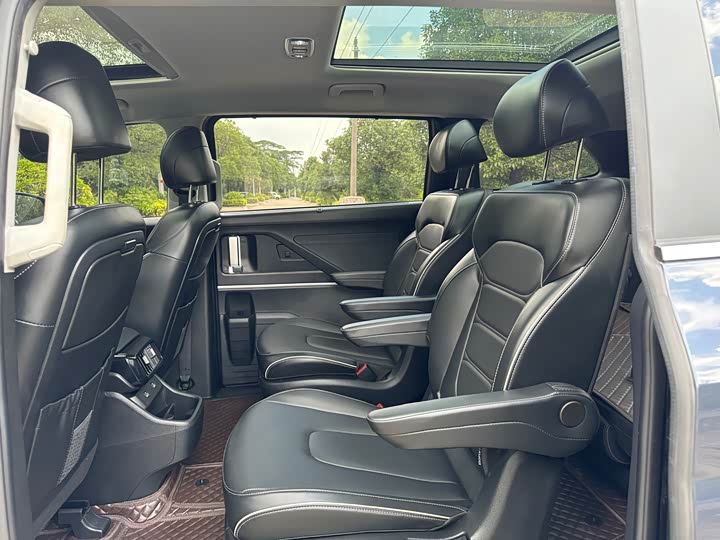 Фото 33 - Hyundai Custo