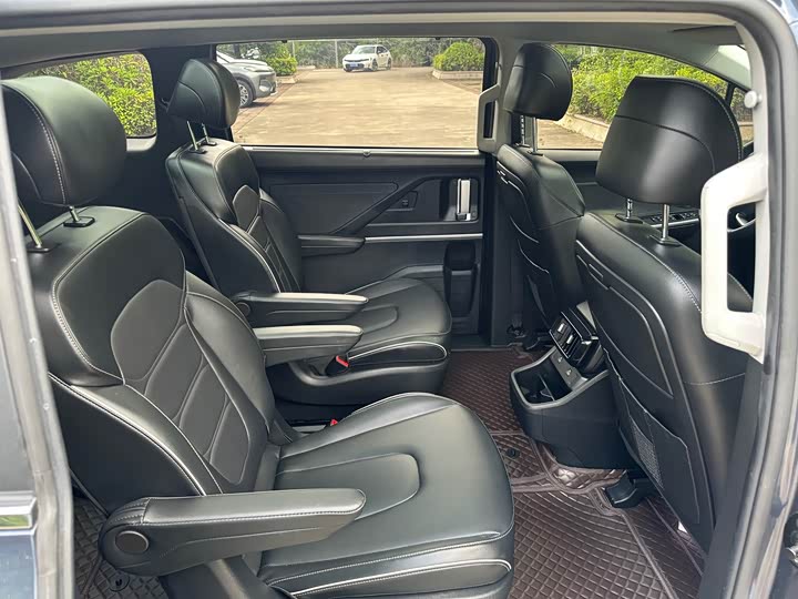 Фото 41 - Hyundai Custo