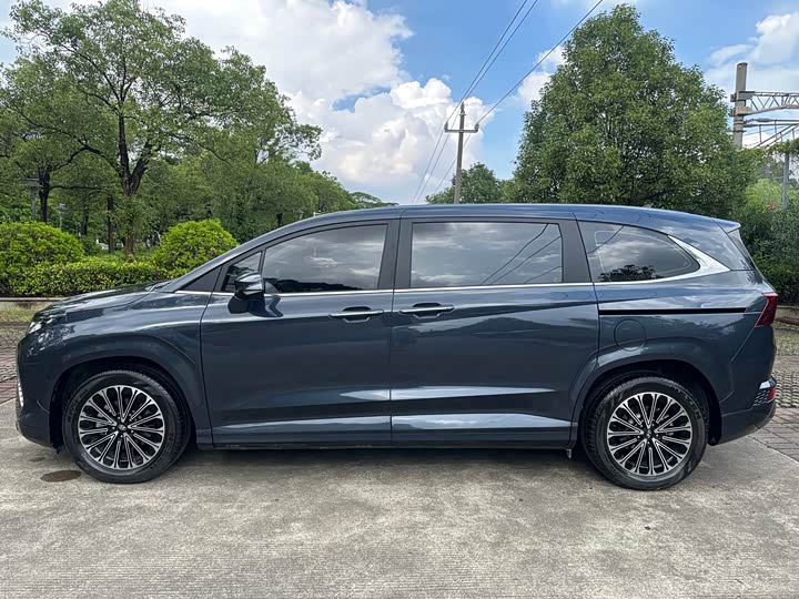 Фото 6 - Hyundai Custo