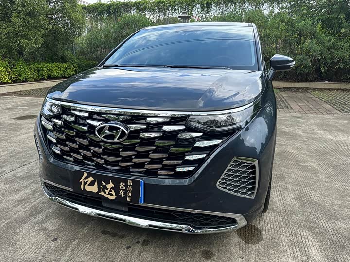 Фото 7 - Hyundai Custo
