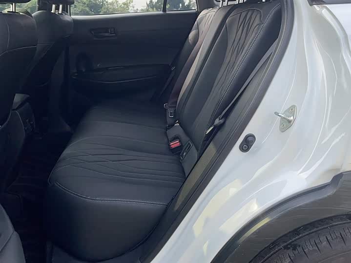 Фото 8 - Toyota Corolla Cross