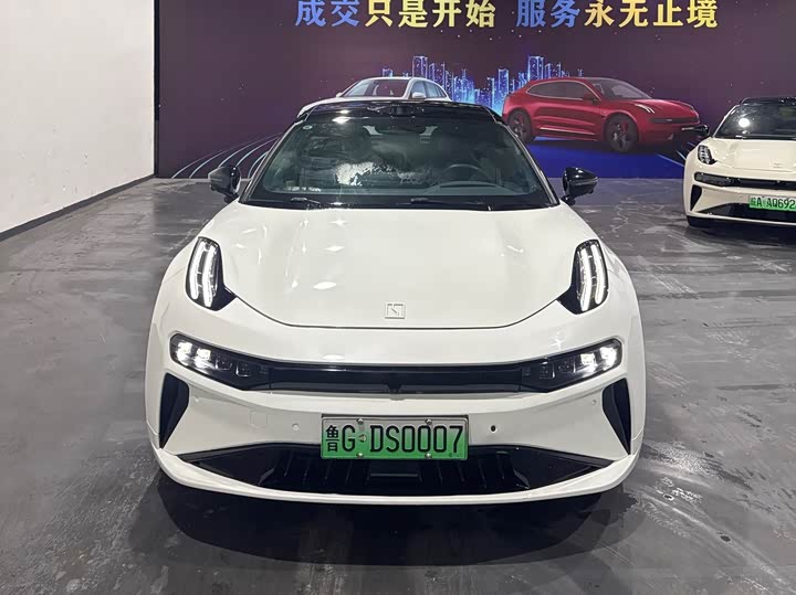 Фото 2 - Zeekr 001