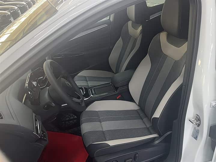 Фото 13 - Volkswagen ID.4 Crozz