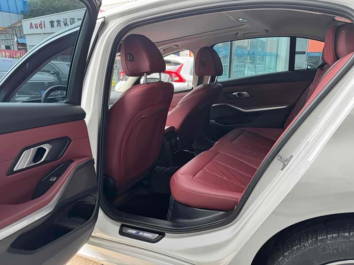 Фото 6 - BMW 3 Series