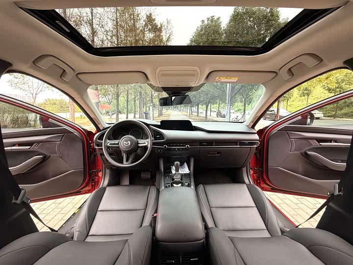 Фото 5 - Mazda 3 (Axela)