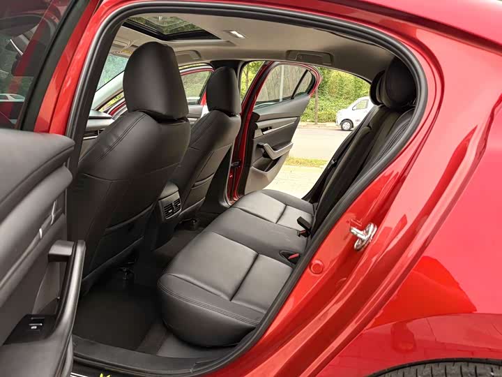 Фото 7 - Mazda 3 (Axela)