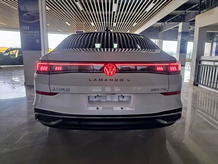 Фото 14 - Volkswagen Lamando L