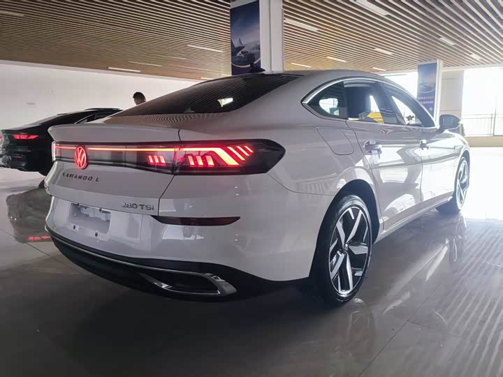 Фото 15 - Volkswagen Lamando L