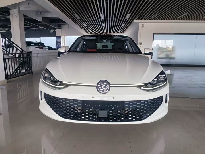 Фото 2 - Volkswagen Lamando L