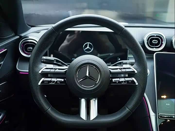 Фото 11 - Mercedes-Benz C-Class