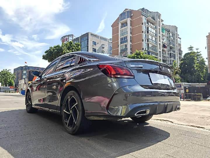 Фото 6 - MG Motor 5