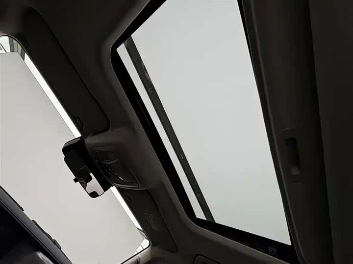 Фото 10 - Tank 300