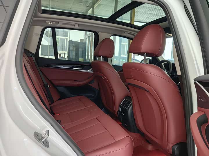 Фото 12 - BMW X3