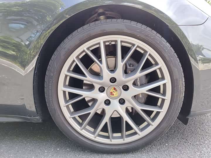 Фото 8 - Porsche Panamera