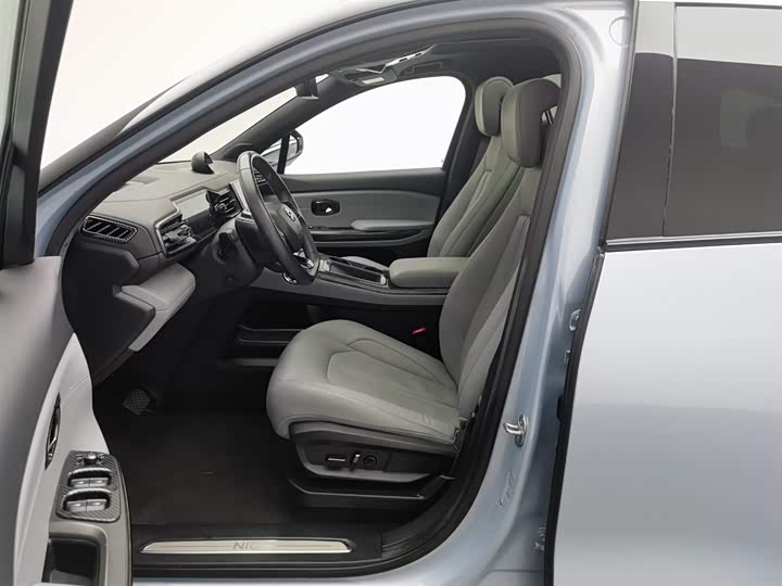 Фото 10 - Nio ES6
