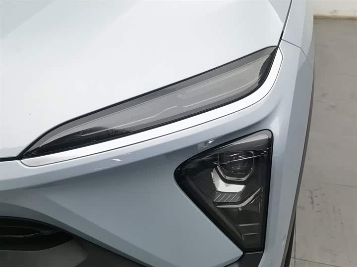 Фото 7 - Nio ES6