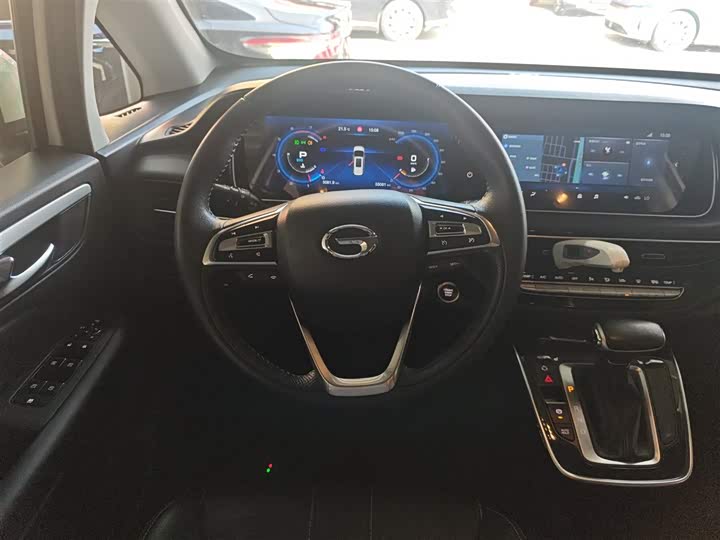 Фото 11 - GAC Trumpchi M6