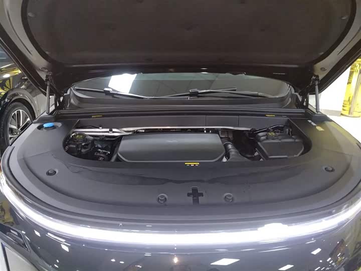 Фото 10 - LiXiang L6