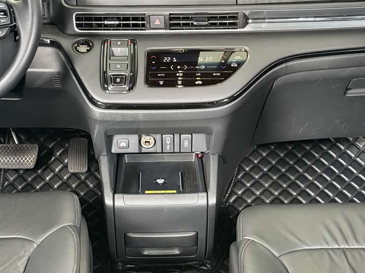 Фото 14 - Honda Elysion