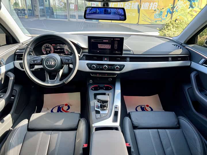 Фото 10 - Audi A4L