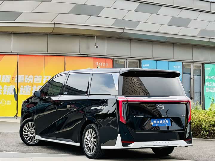 Фото 5 - GAC Trumpchi M8