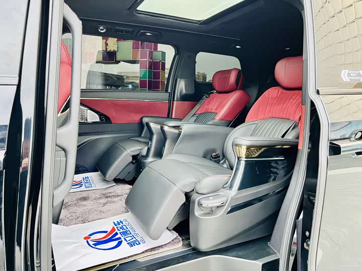 Фото 8 - GAC Trumpchi M8