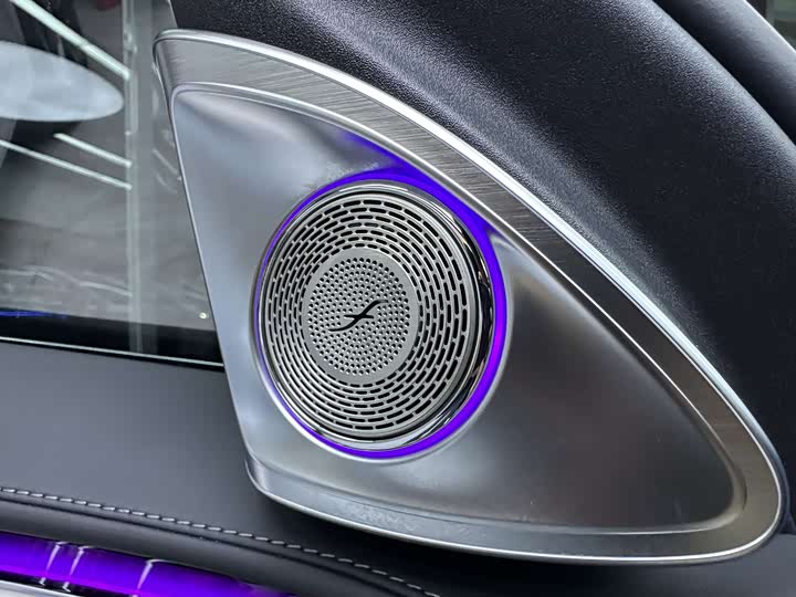 Фото 11 - Mercedes-Benz Maybach S-Class