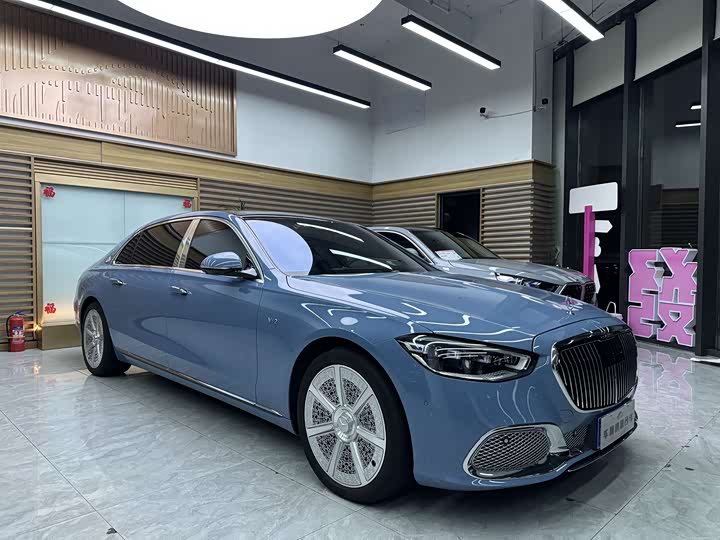 Фото 3 - Mercedes-Benz Maybach S-Class