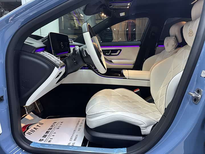 Фото 4 - Mercedes-Benz Maybach S-Class