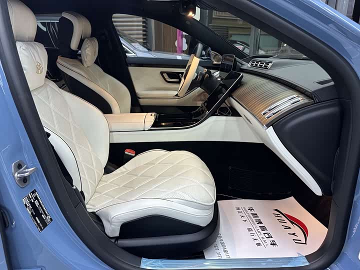 Фото 7 - Mercedes-Benz Maybach S-Class