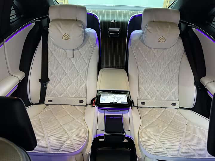 Фото 8 - Mercedes-Benz Maybach S-Class