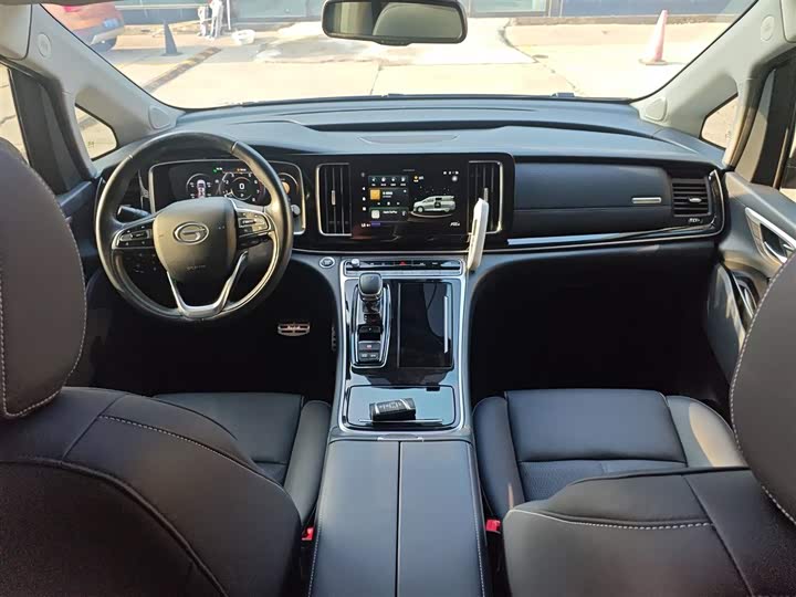 Фото 10 - GAC Trumpchi M8