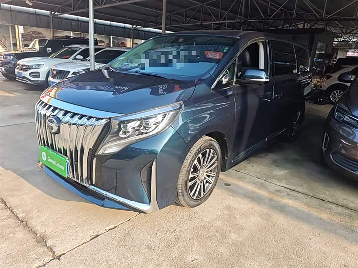 Фото 2 - GAC Trumpchi M8